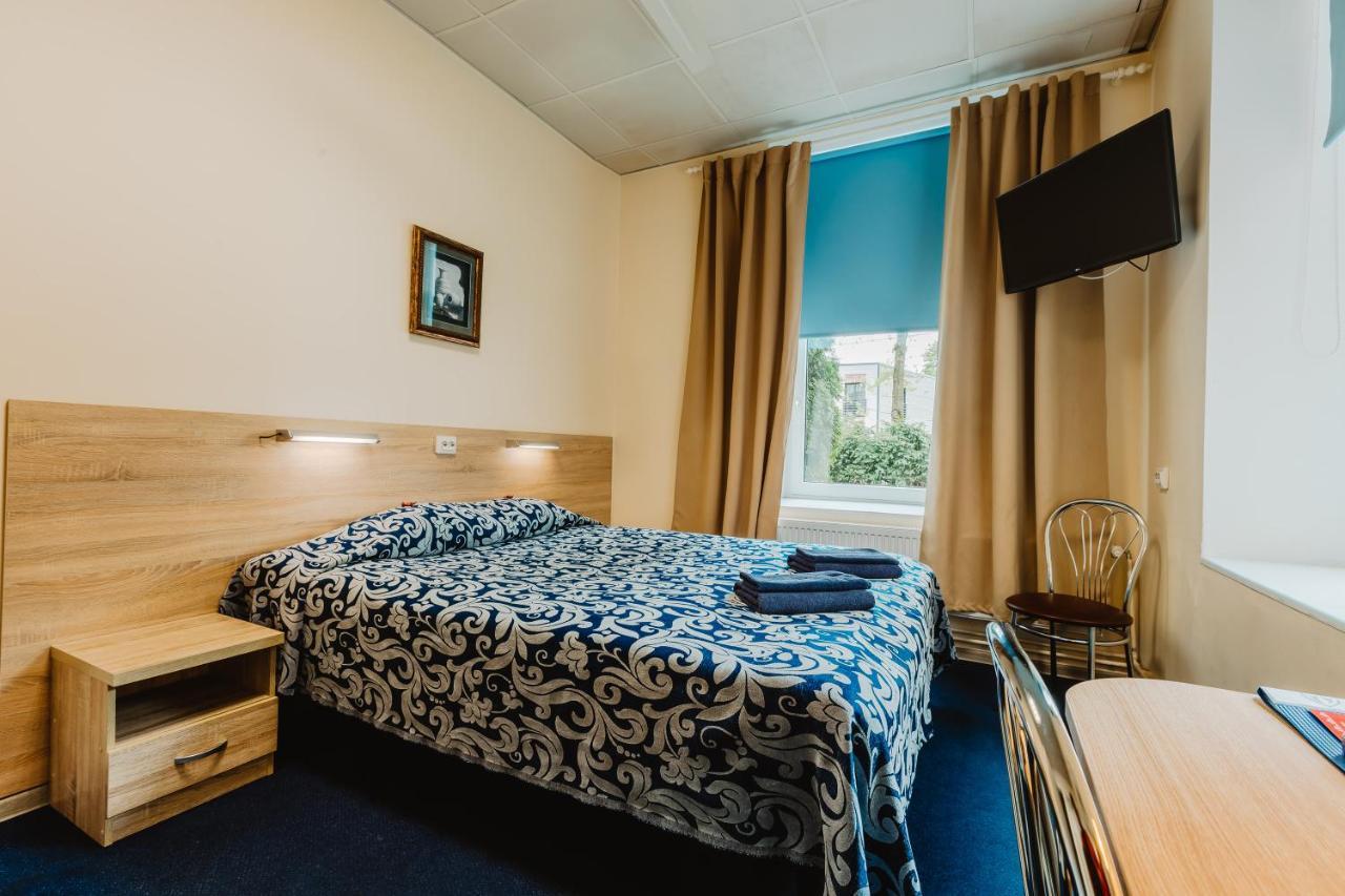 טרטו Aleksandri Hotel מראה חיצוני תמונה