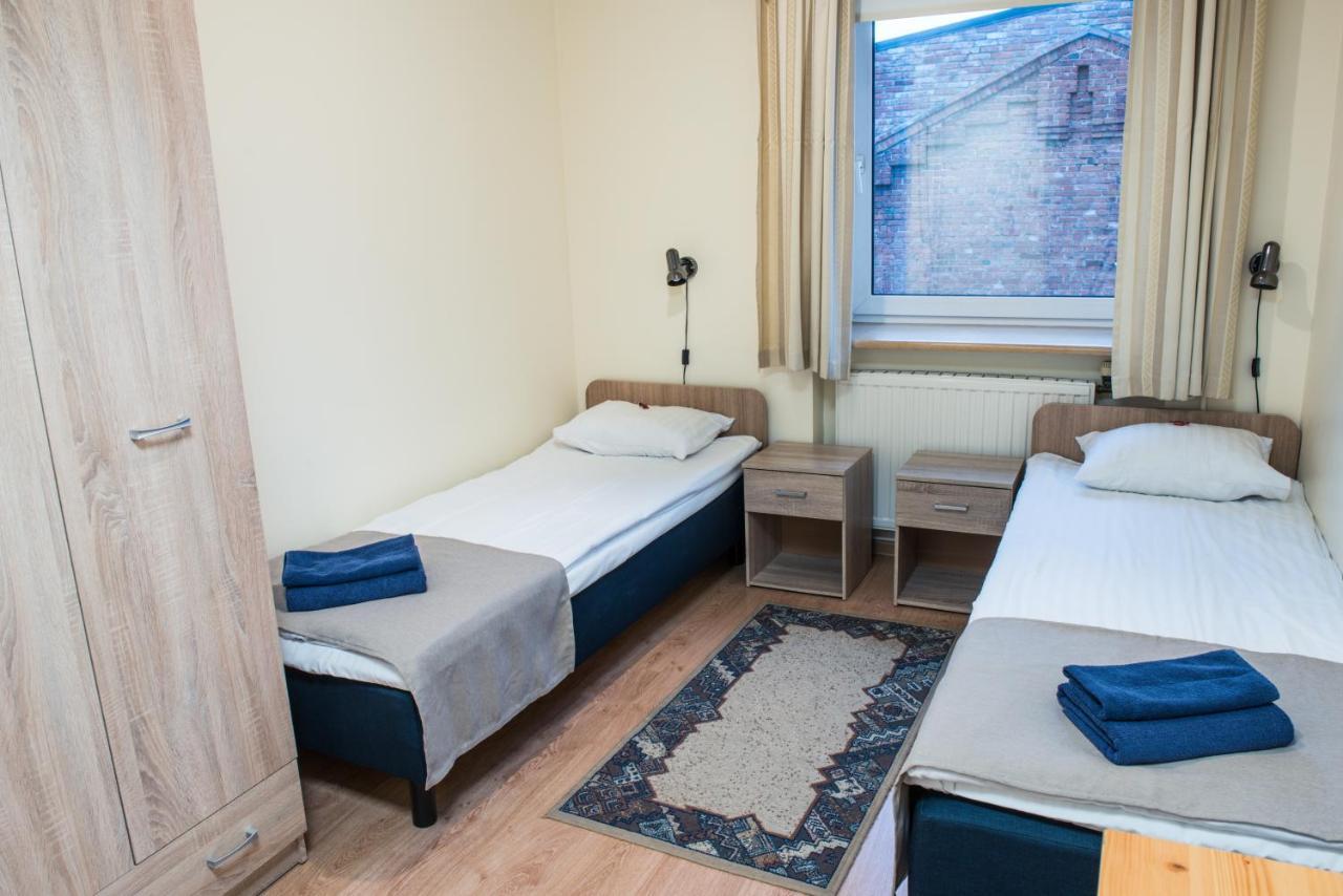 טרטו Aleksandri Hotel מראה חיצוני תמונה