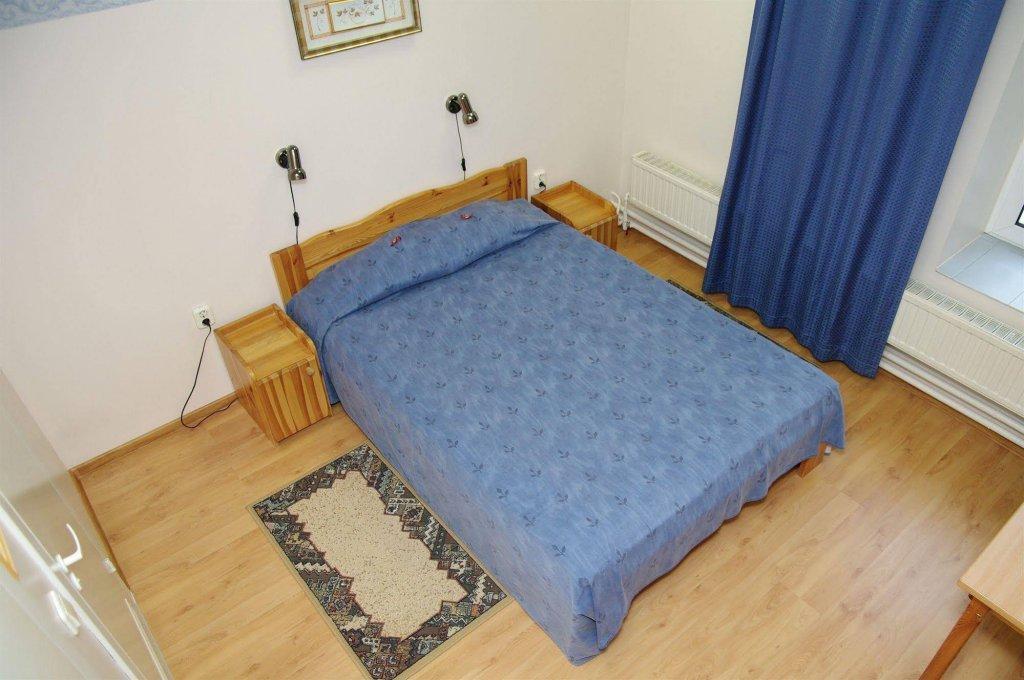 טרטו Aleksandri Hotel מראה חיצוני תמונה