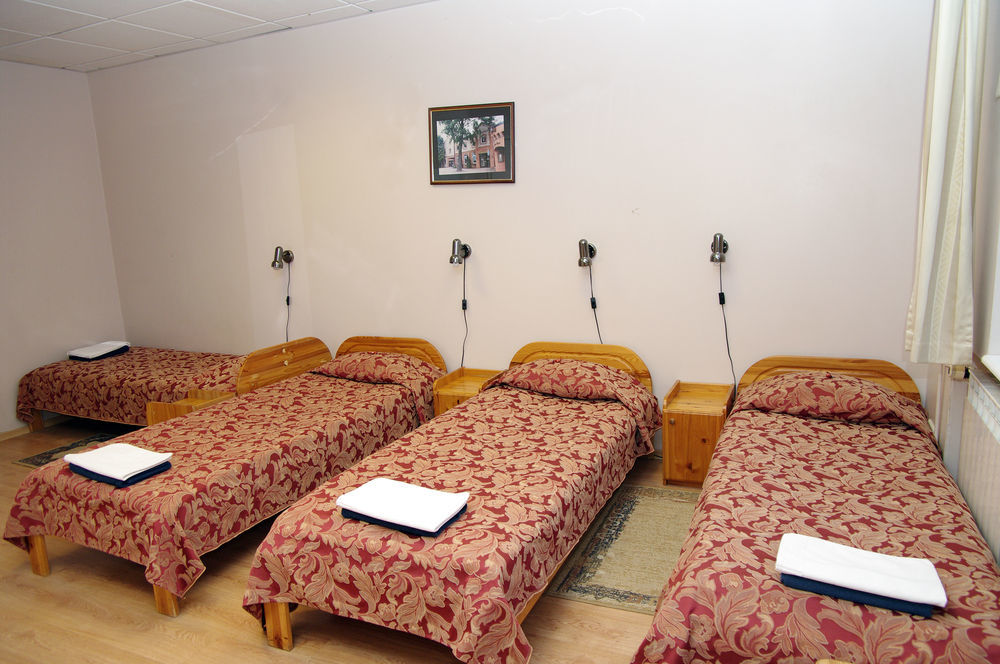 טרטו Aleksandri Hotel מראה חיצוני תמונה