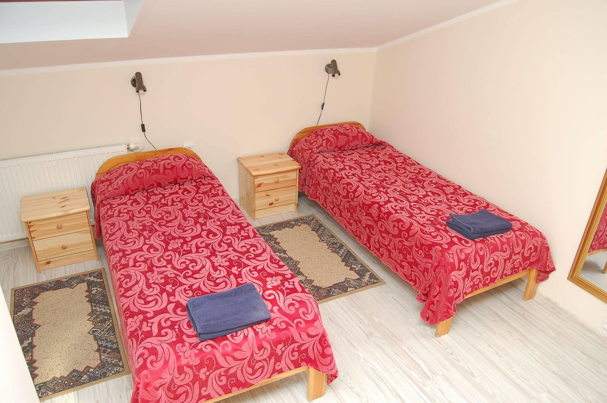 טרטו Aleksandri Hotel מראה חיצוני תמונה